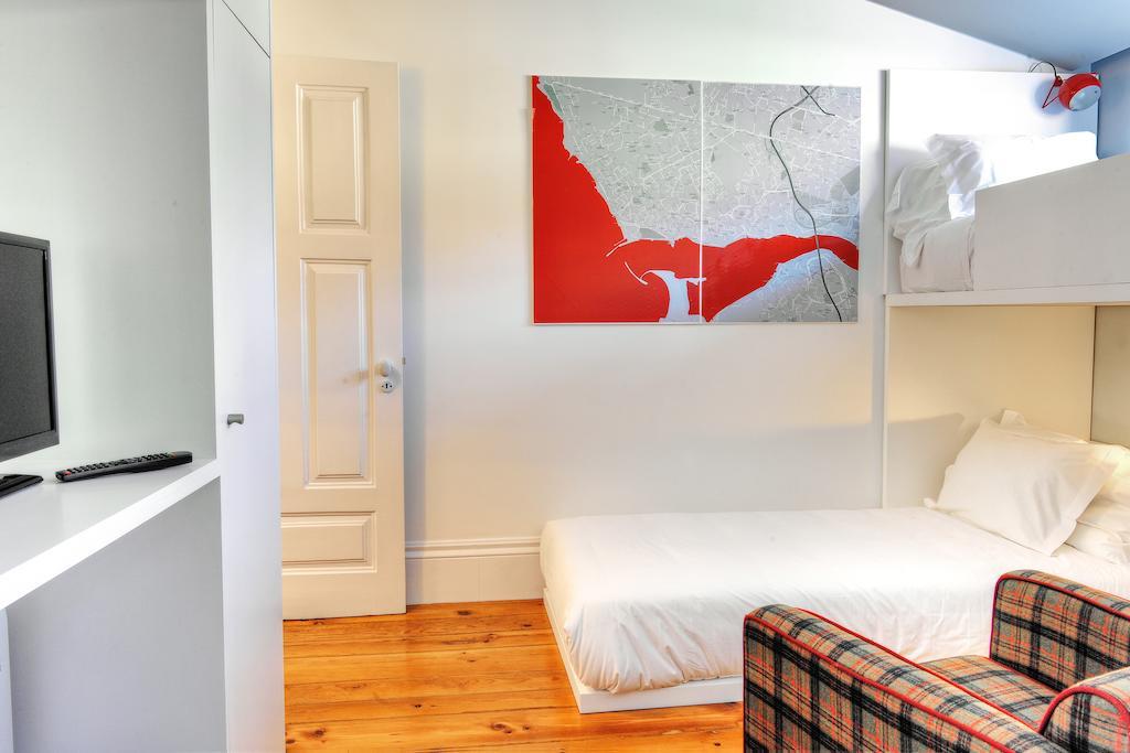 Three Houses & Bedrooms Porto Room photo