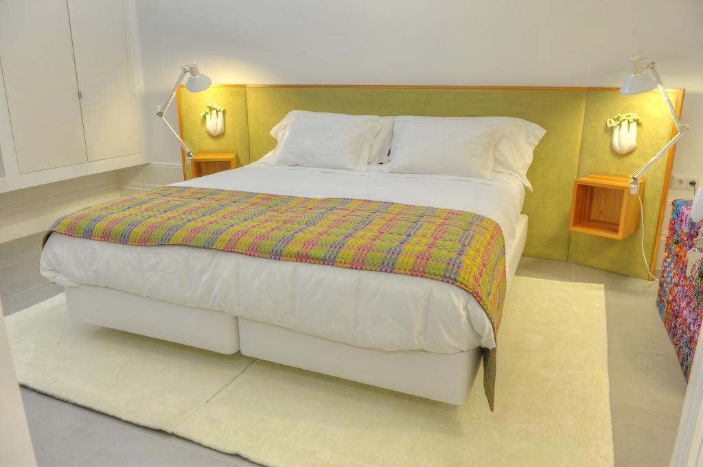 Three Houses & Bedrooms Porto Room photo
