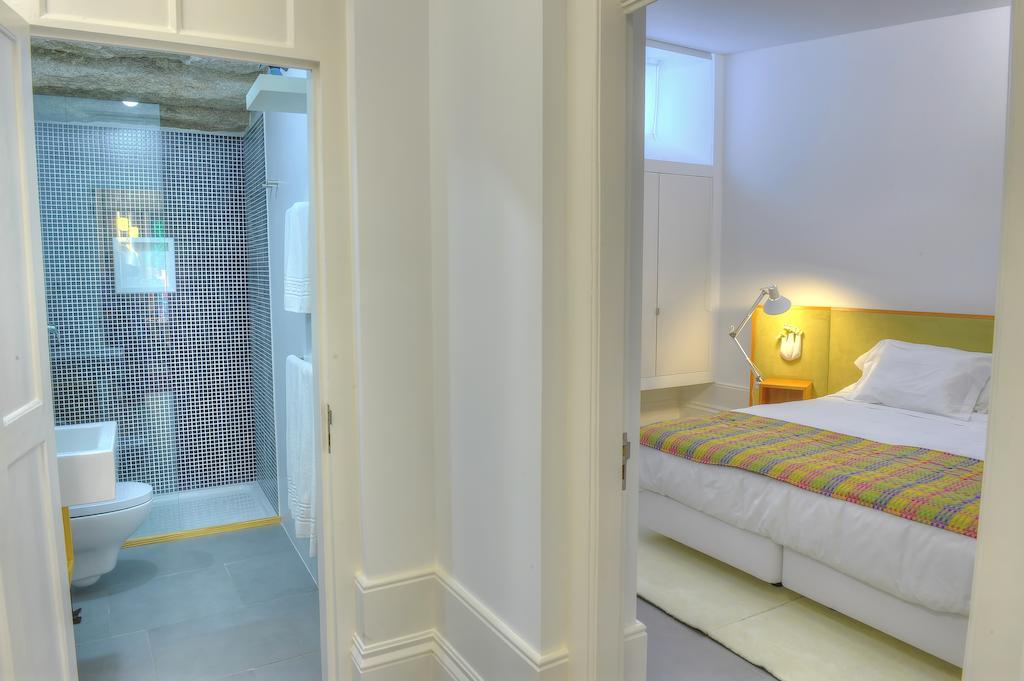 Three Houses & Bedrooms Porto Room photo