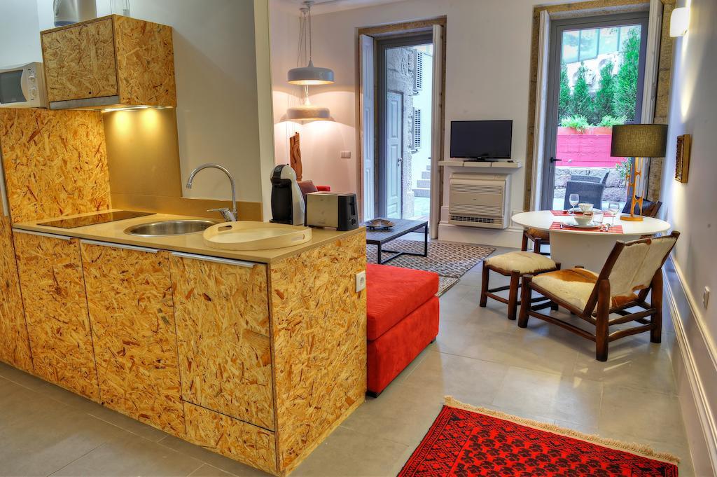 Three Houses & Bedrooms Porto Room photo
