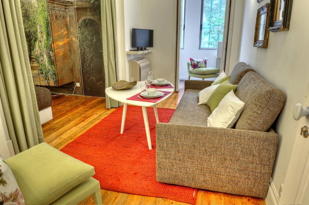 Three Houses & Bedrooms Porto Room photo