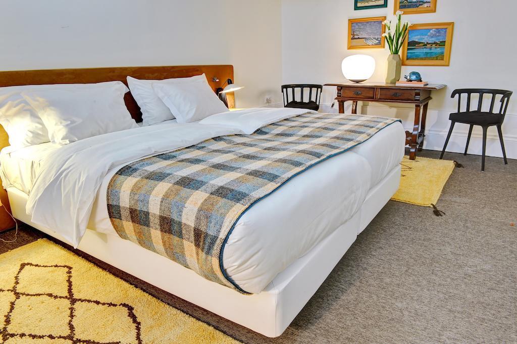 Three Houses & Bedrooms Porto Room photo
