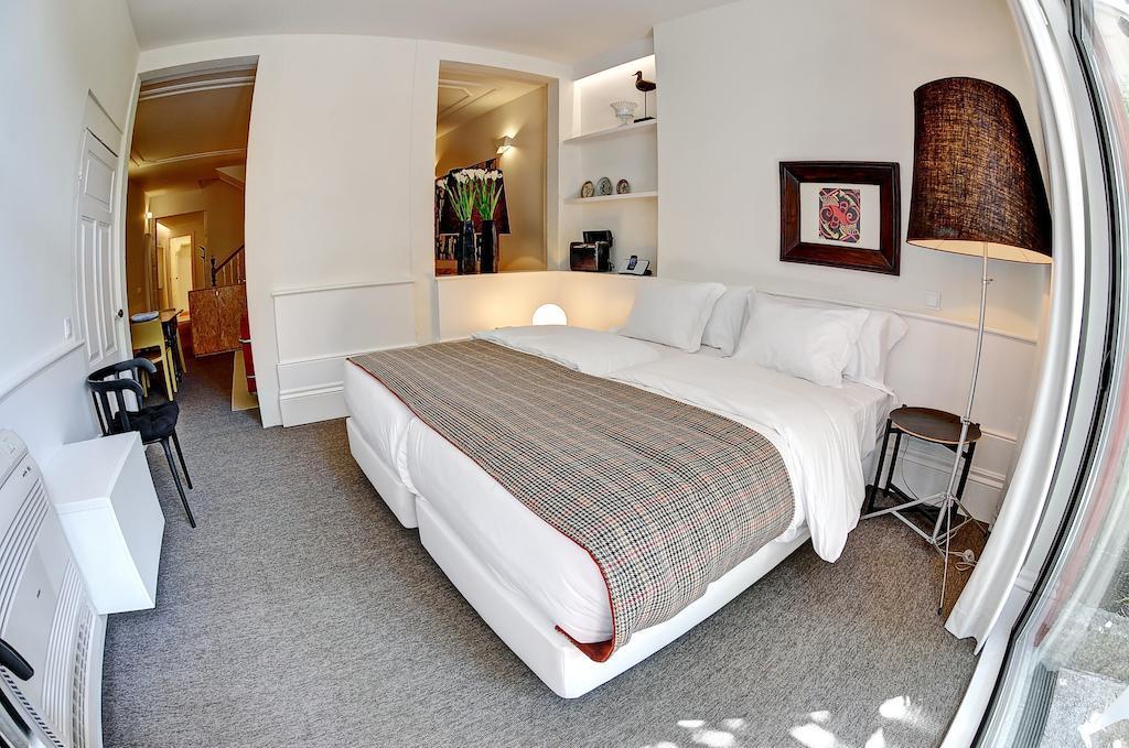 Three Houses & Bedrooms Porto Room photo
