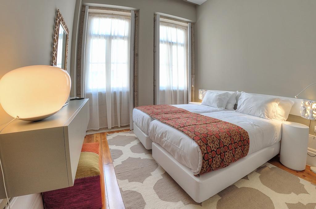 Three Houses & Bedrooms Porto Room photo